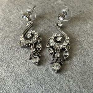✨ vintage crystal rhinestone  Chandelier Drop Earrings – Silver Tone